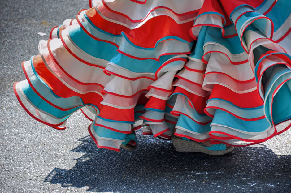 Vestidos e Saias